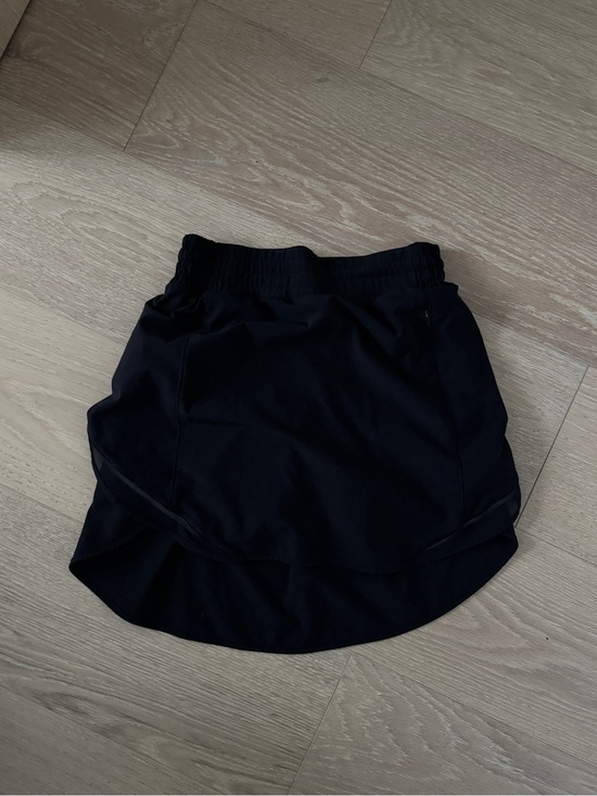 lululemon athletica Dresses & Skirts - Lululemon Hotty Hot High Rise Skirt - Black